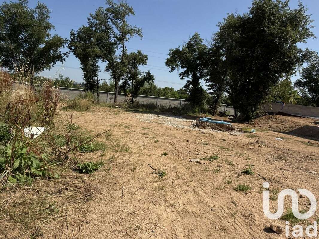 Photo 2 - Terrain à LA TOUR-DE-SALVAGNY