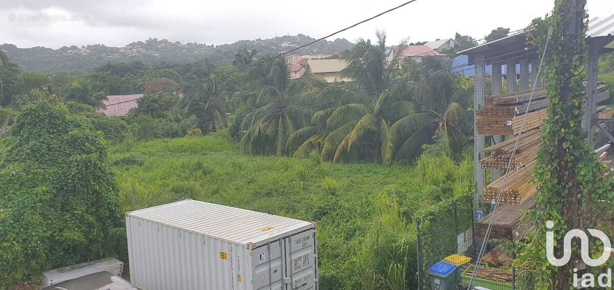 Photo 1 - Terrain à LE ROBERT