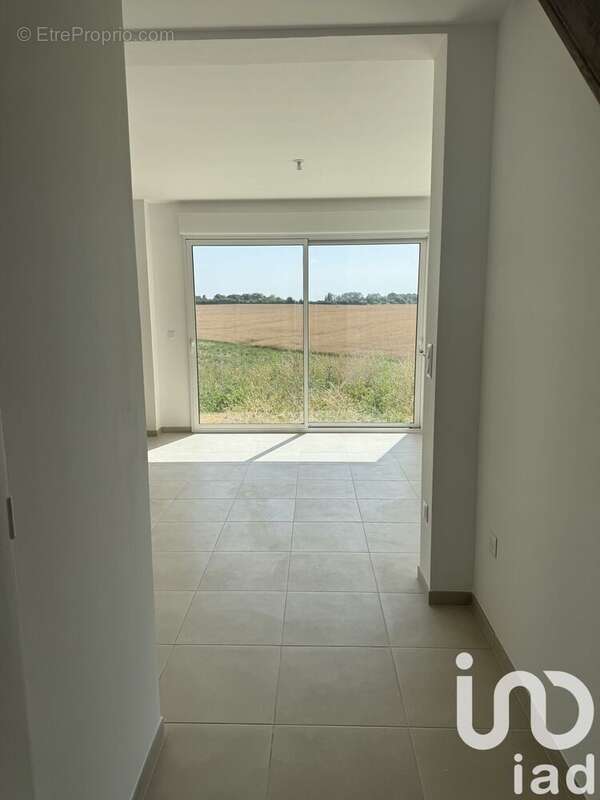 Photo 2 - Maison à MONDONVILLE-SAINT-JEAN