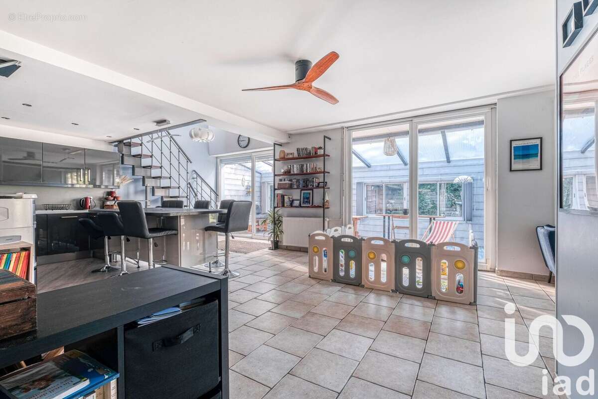 Photo 3 - Maison à ESBLY