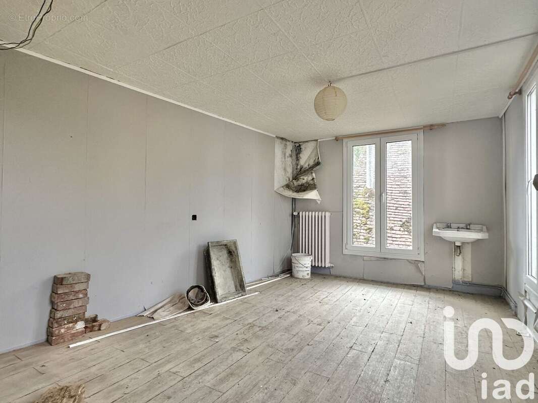 Photo 9 - Appartement à CHATEAU-RENARD