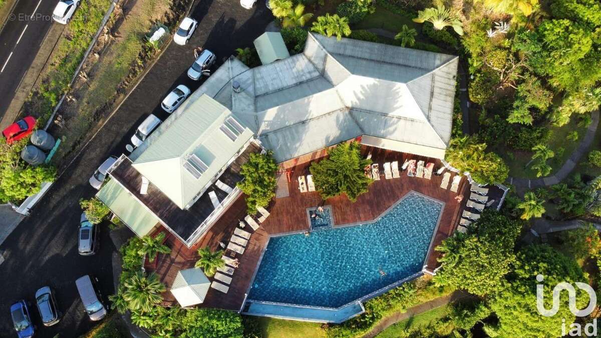 Photo 3 - Commerce à DESHAIES