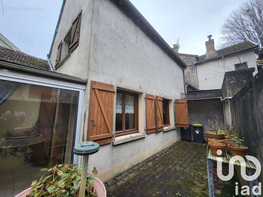 Photo 2 - Maison à LAIGNES