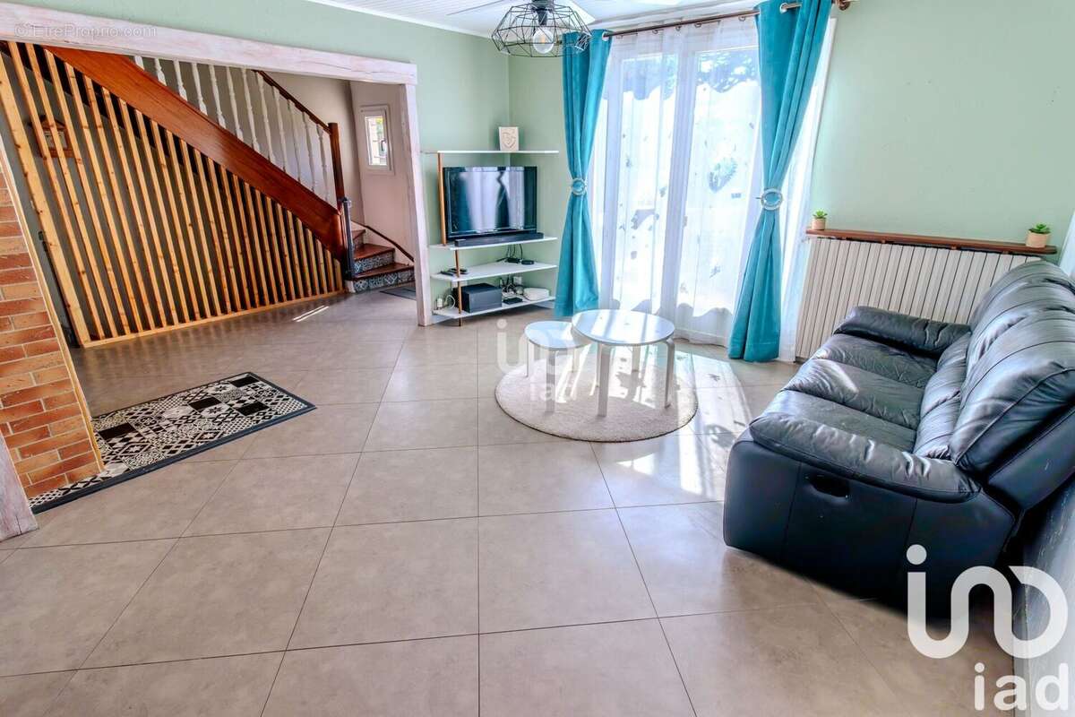 Photo 2 - Maison à NUCOURT