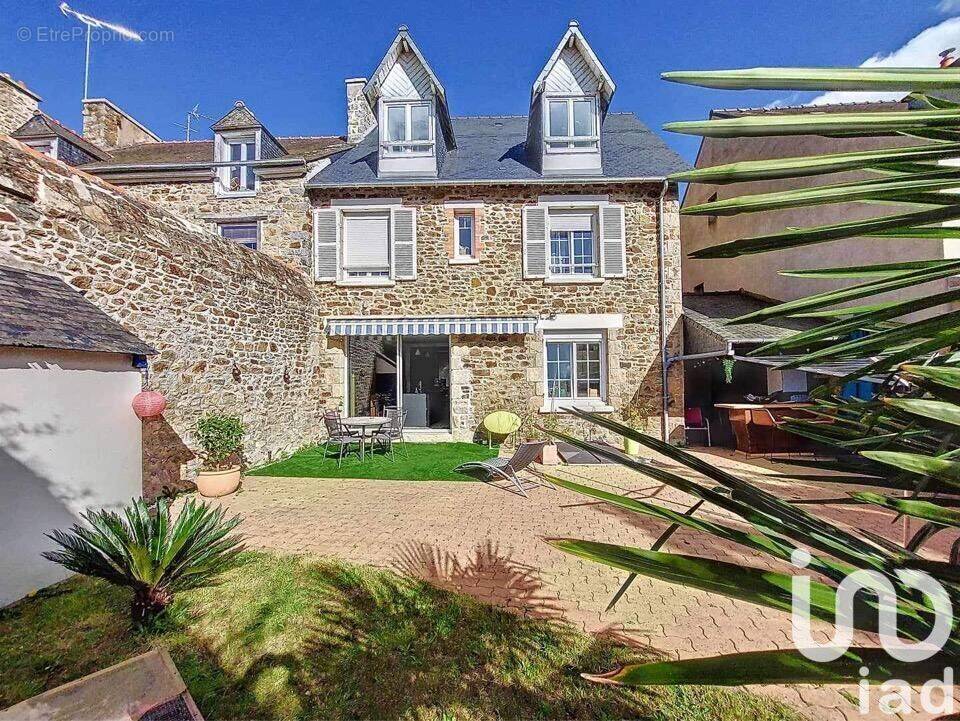 Photo 1 - Maison à LAMBALLE