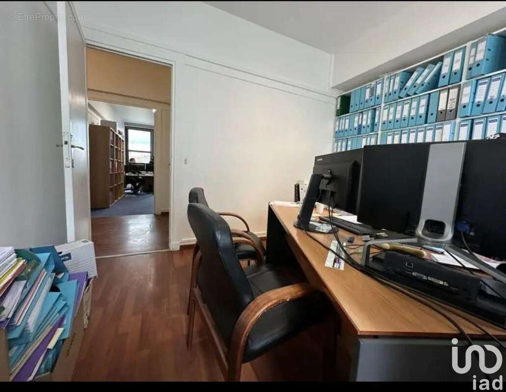 Photo 3 - Commerce à PARIS-8E