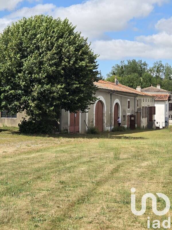 Photo 1 - Maison à MOSNAC