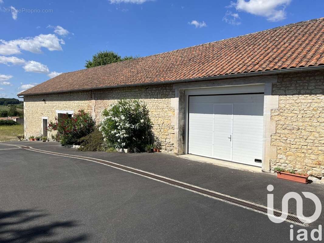 Photo 2 - Maison à ARTHENAC