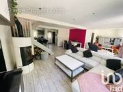 Photo 1 - Maison à LESIGNY