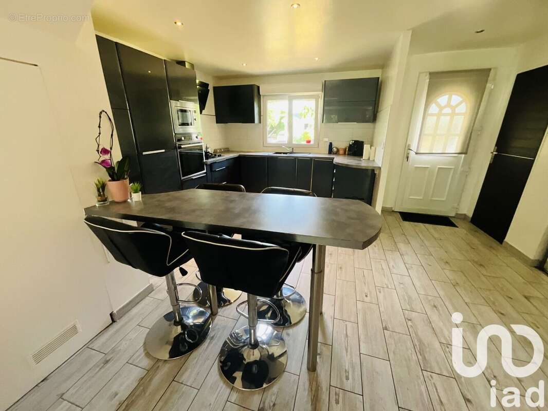 Photo 3 - Maison à LESIGNY