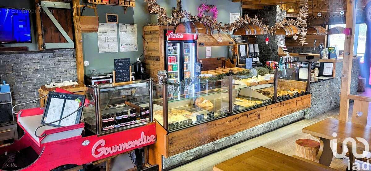 Photo 2 - Commerce à GERM