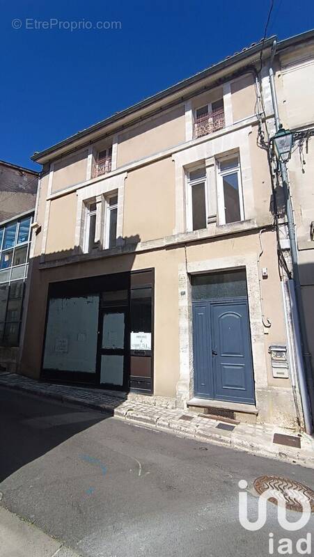 Photo 1 - Appartement à BARBEZIEUX-SAINT-HILAIRE