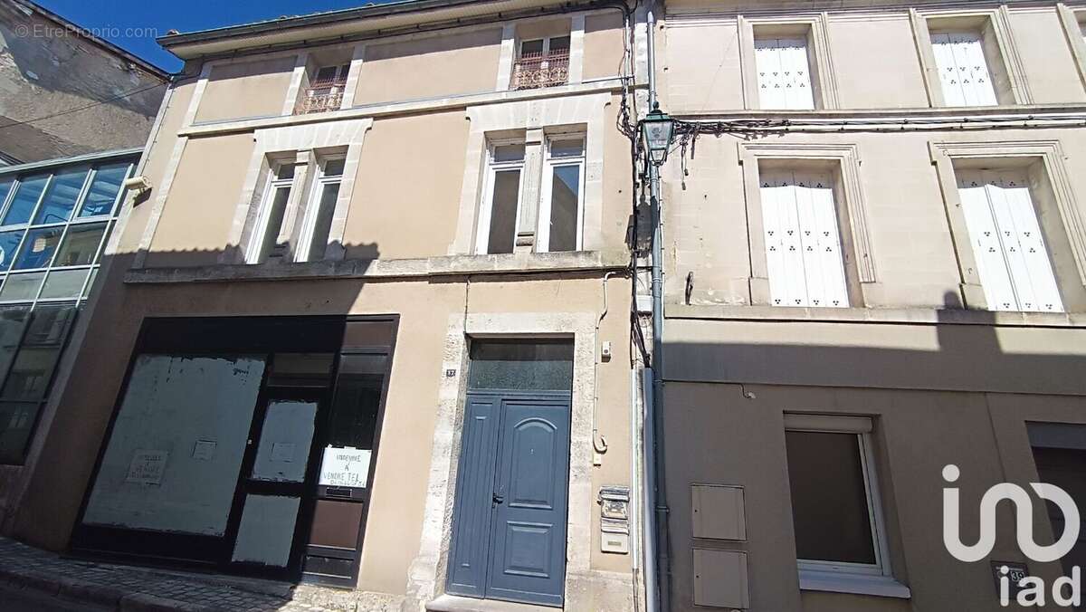 Photo 2 - Appartement à BARBEZIEUX-SAINT-HILAIRE