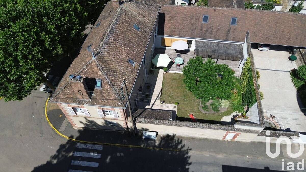 Photo 1 - Maison à CHAMPIGNY