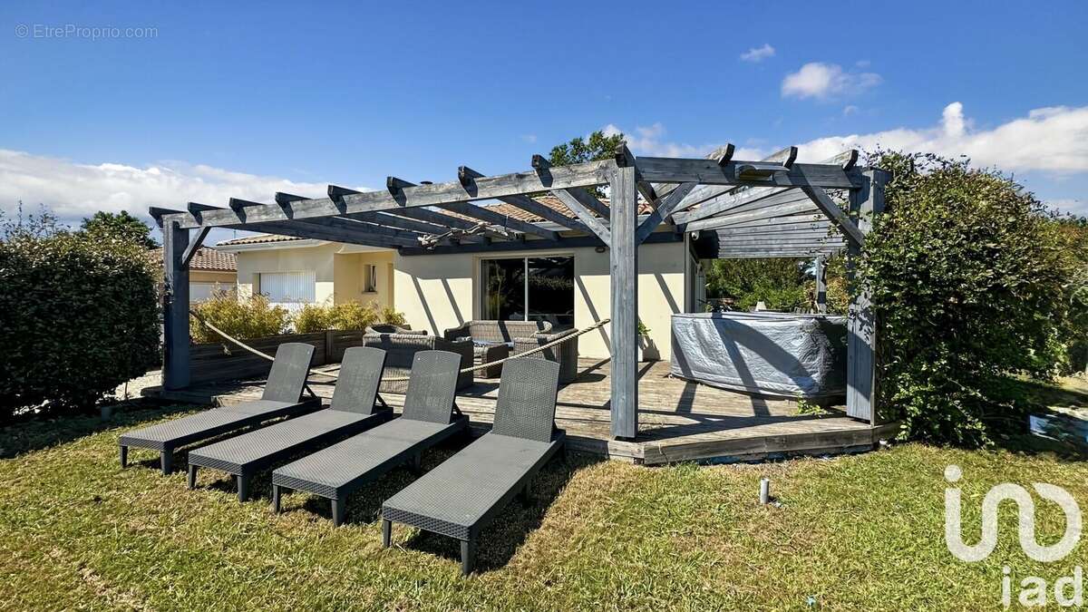 Photo 2 - Maison à ARES