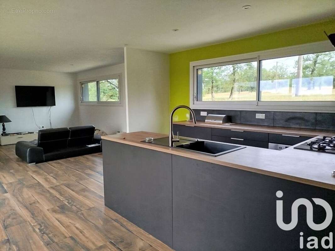 Photo 5 - Maison à CUZANCE