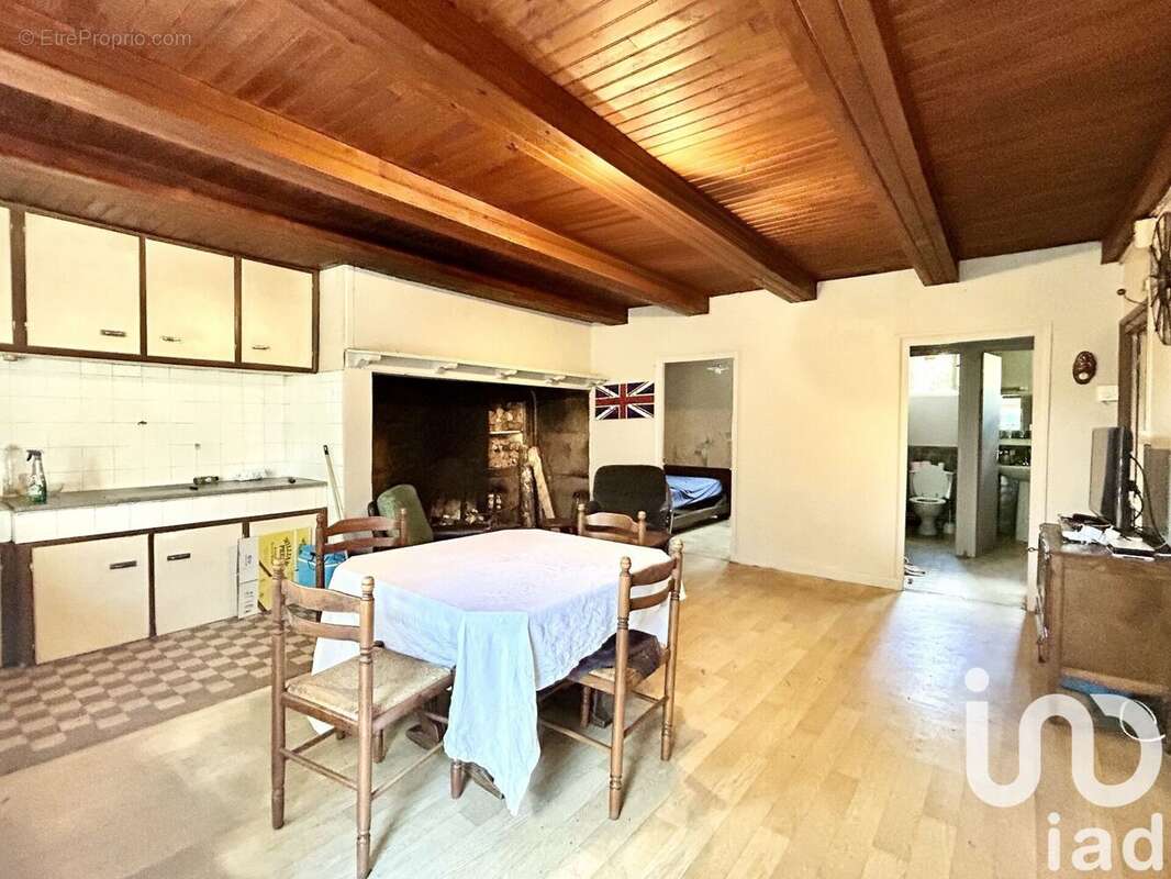 Photo 3 - Maison à MONTAIGNAC-SAINT-HIPPOLYTE