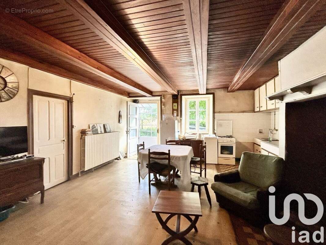 Photo 4 - Maison à MONTAIGNAC-SAINT-HIPPOLYTE