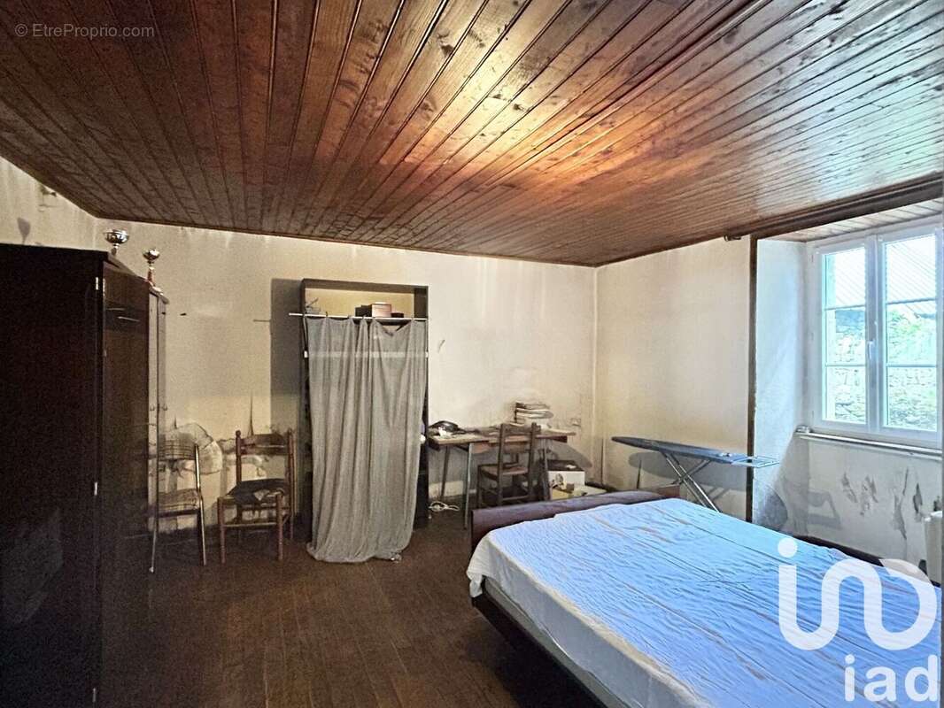 Photo 8 - Maison à MONTAIGNAC-SAINT-HIPPOLYTE