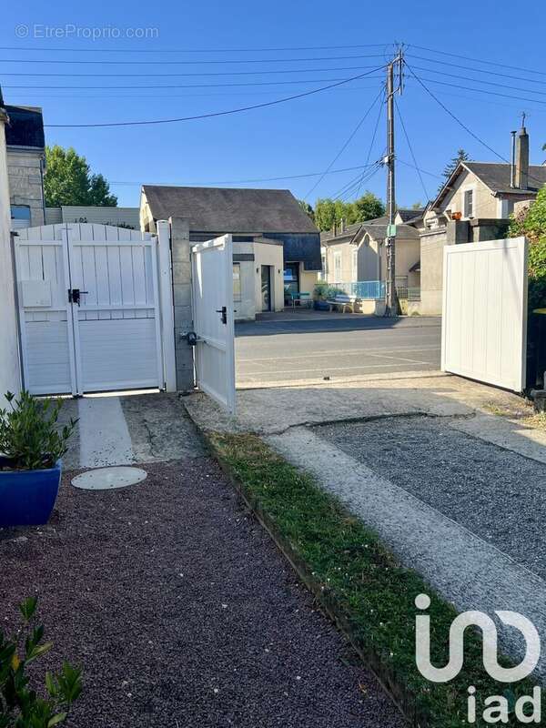 Photo 2 - Maison à SAINT-DOULCHARD