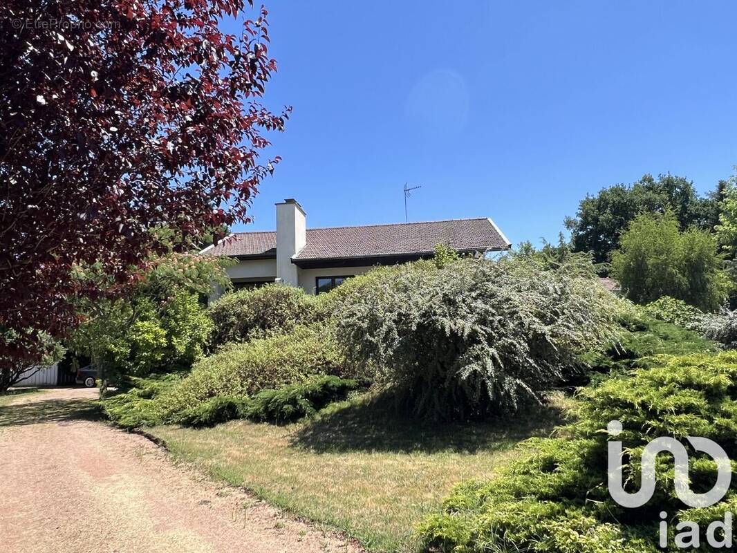 Photo 1 - Maison à BELLERIVE-SUR-ALLIER