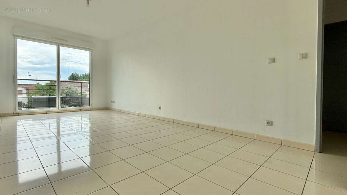 Appartement à CORBEIL-ESSONNES