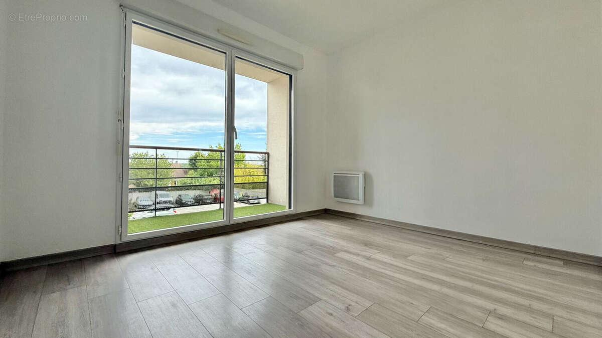 Appartement à CORBEIL-ESSONNES