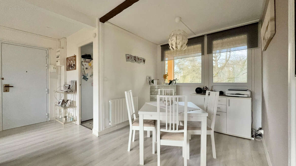 Appartement à CORBEIL-ESSONNES