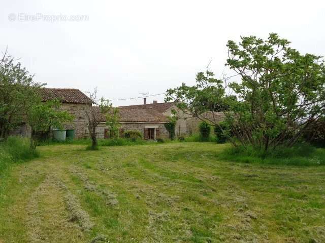 Maison à BRIOUX-SUR-BOUTONNE