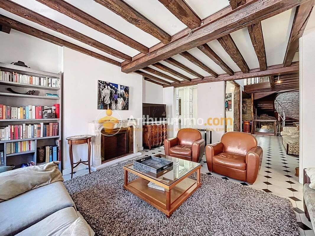 Appartement à BOURGOIN-JALLIEU