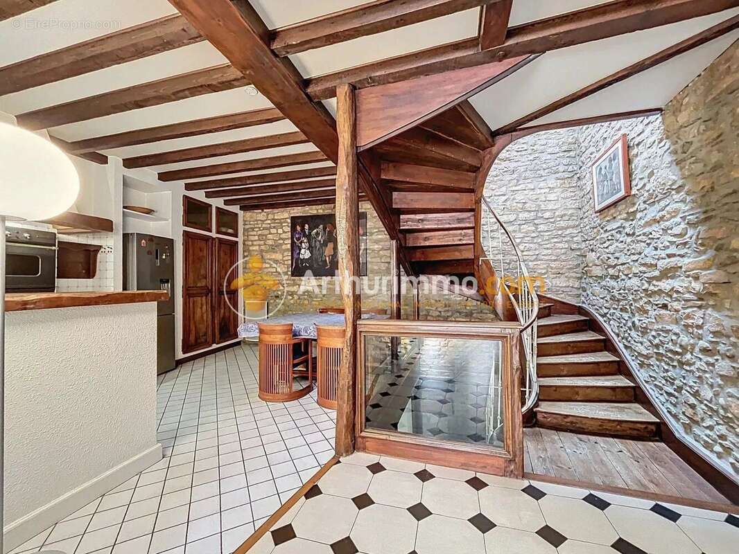 Appartement à BOURGOIN-JALLIEU