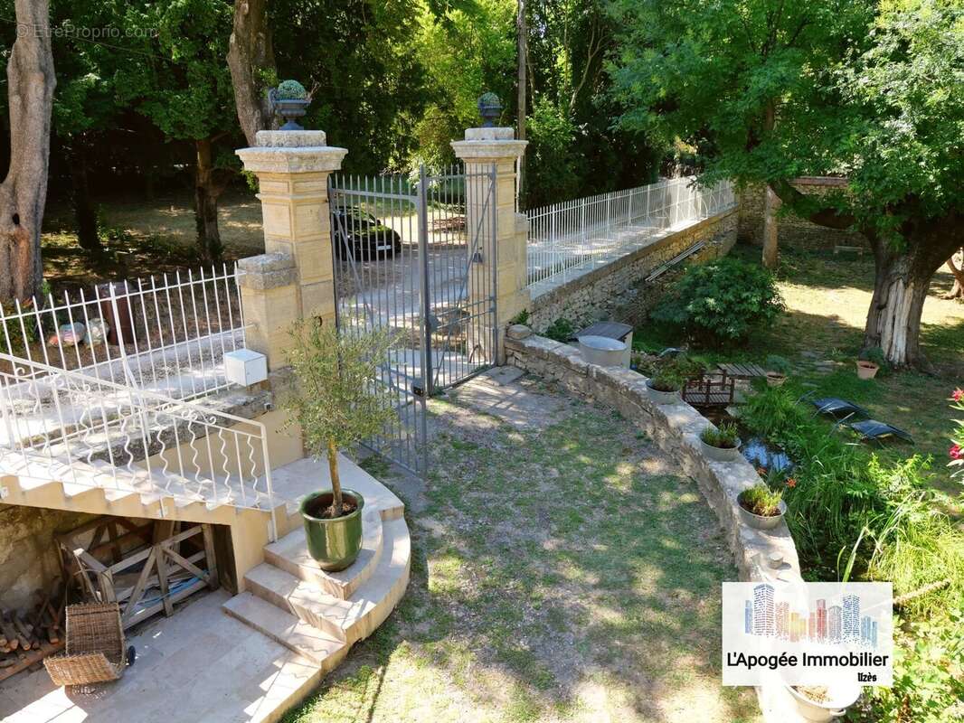 Maison à UZES
