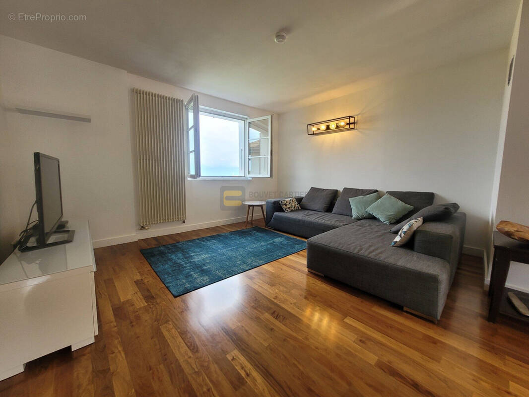 Appartement à SAINT-CERGUES