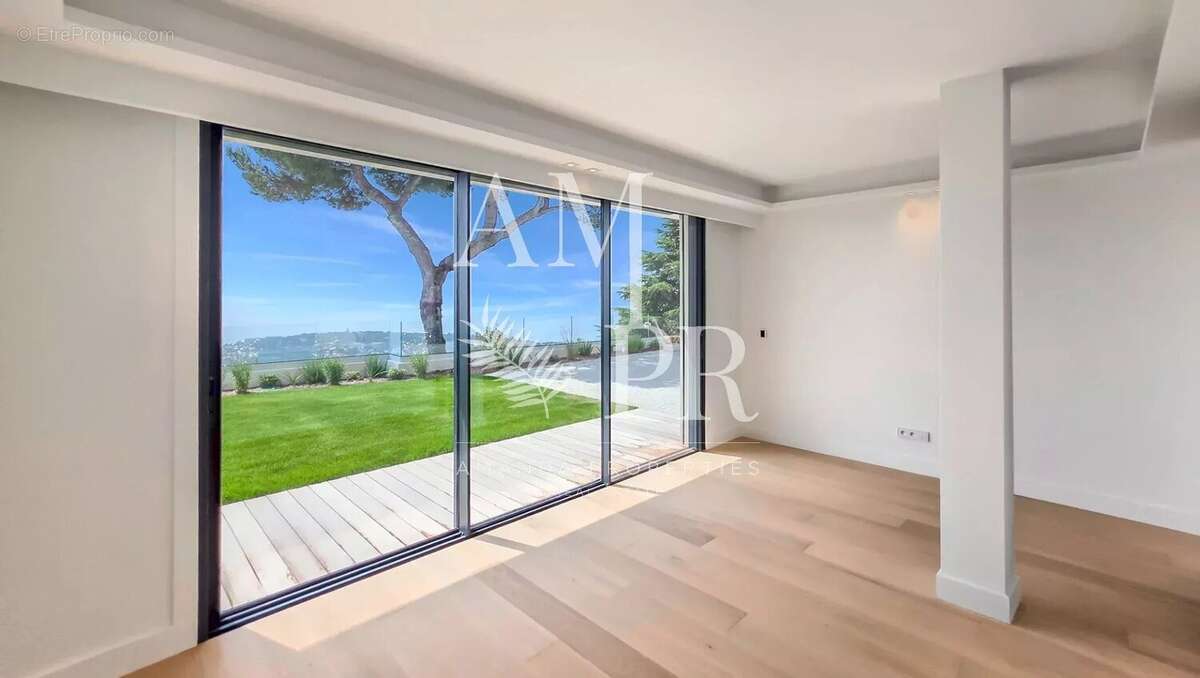 Maison à ROQUEBRUNE-CAP-MARTIN