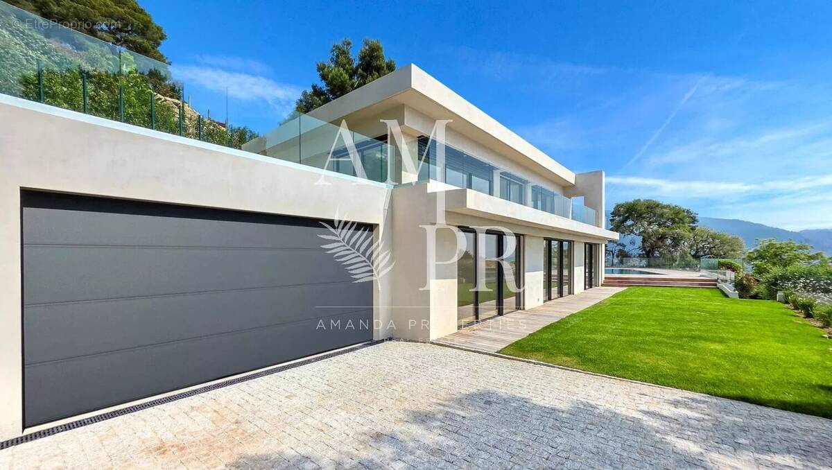 Maison à ROQUEBRUNE-CAP-MARTIN