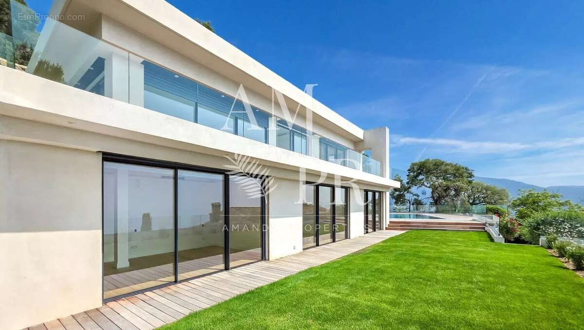 Maison à ROQUEBRUNE-CAP-MARTIN