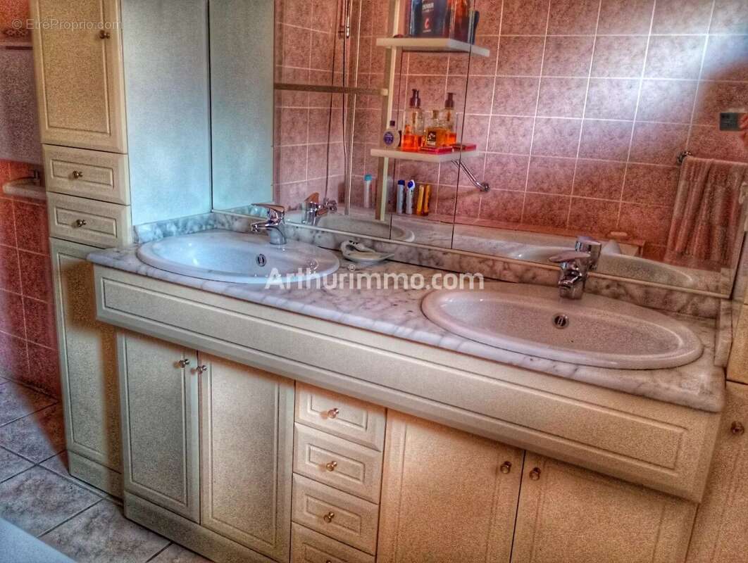 Maison à ARC-ET-SENANS