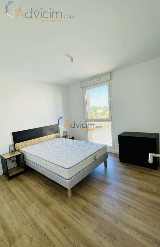 Appartement à LA CHAPELLE-SAINT-MESMIN