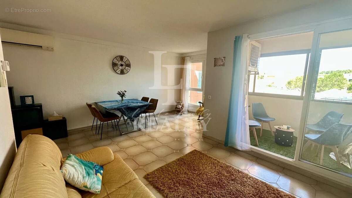 Appartement à VALBONNE