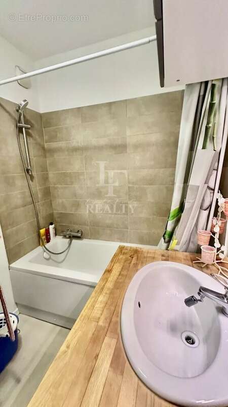 Appartement à VALBONNE