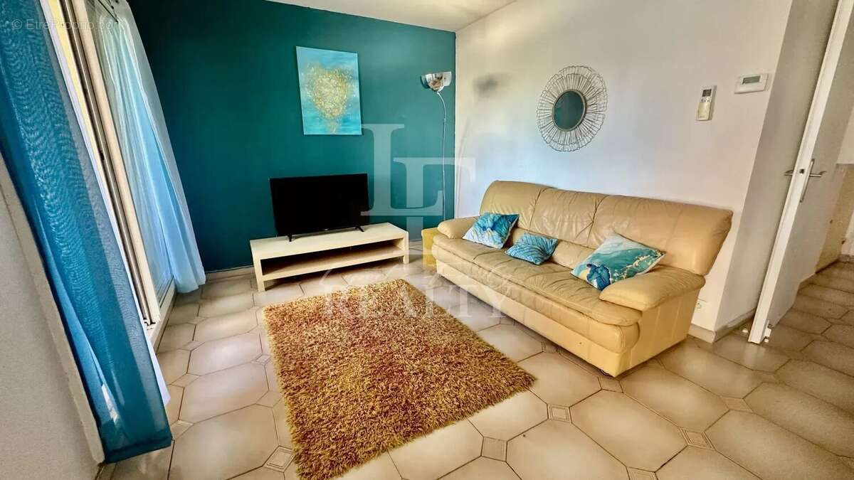 Appartement à VALBONNE