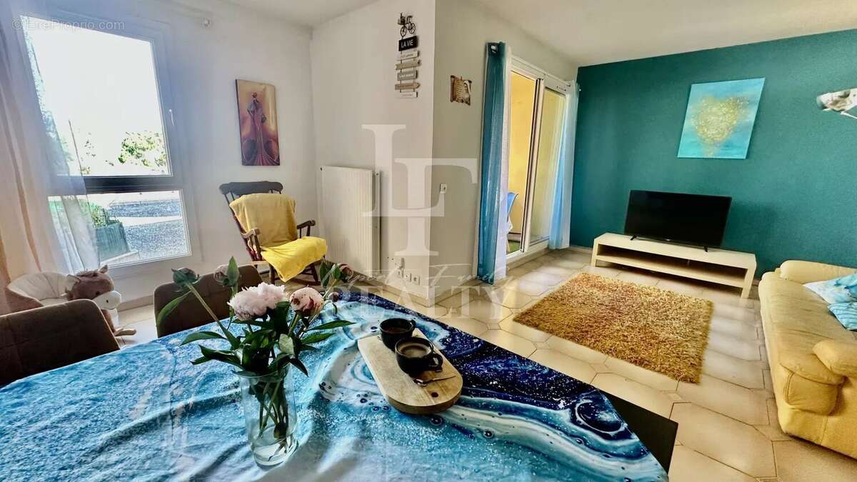 Appartement à VALBONNE