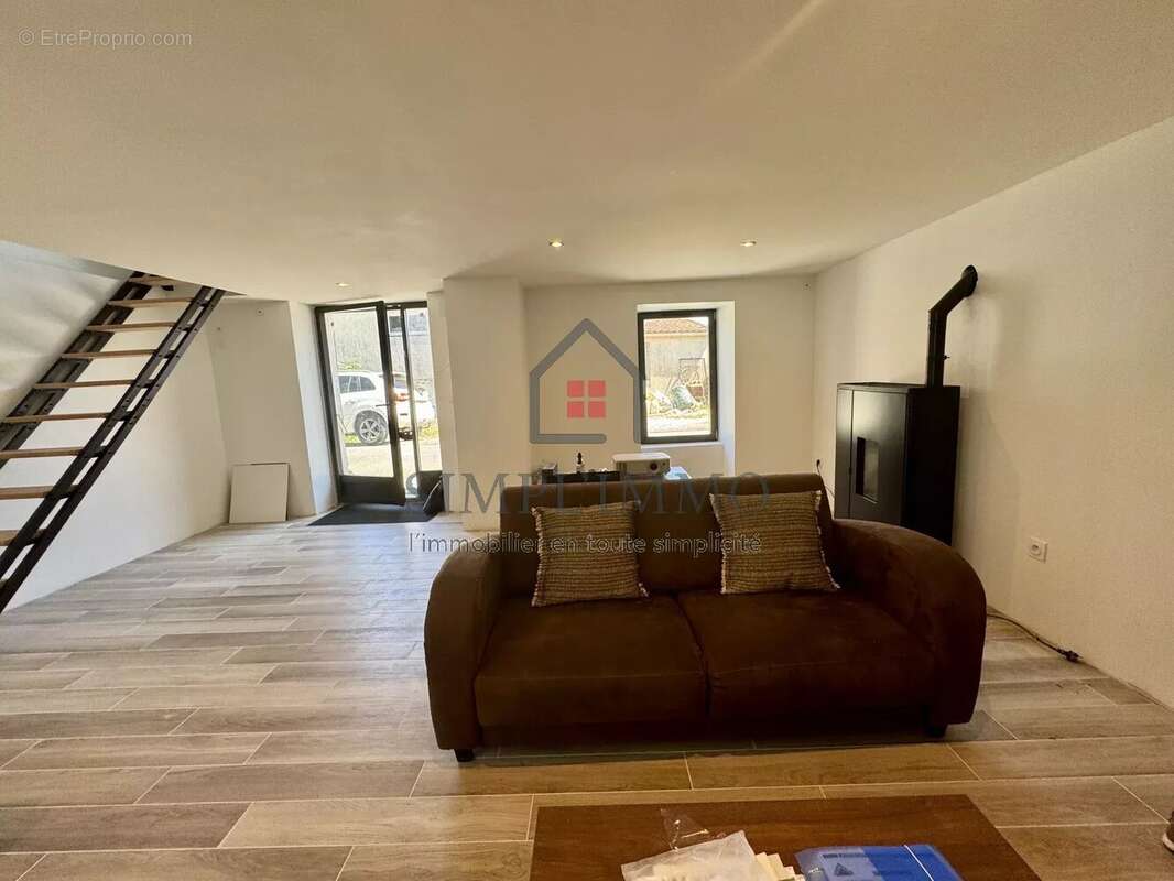 Maison à SAINT-XANDRE