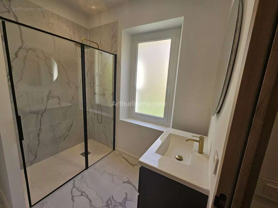 Appartement à AMPUS