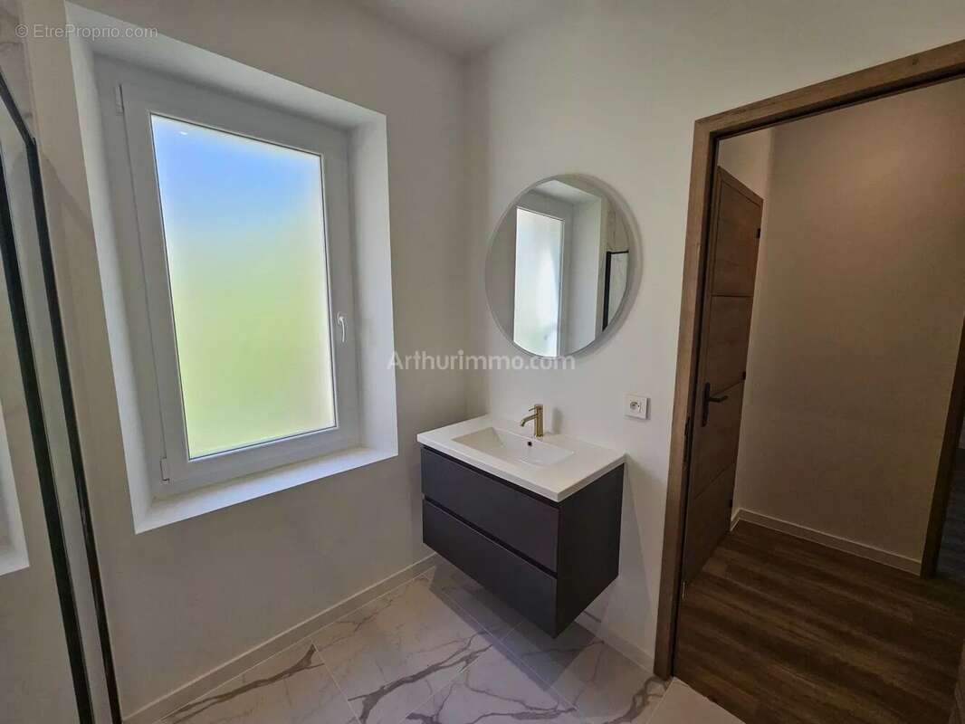 Appartement à AMPUS