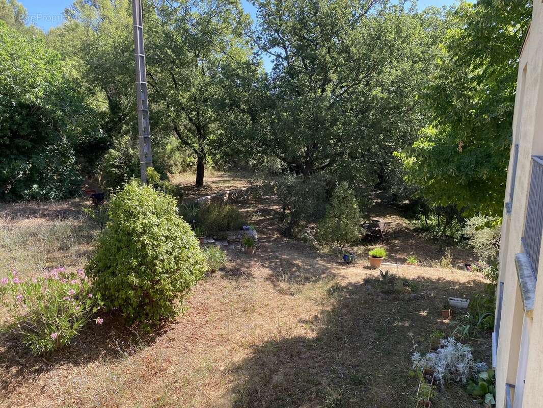 Appartement à AURIOL