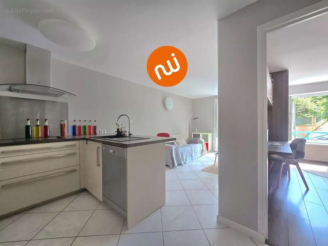 Appartement à TASSIN-LA-DEMI-LUNE