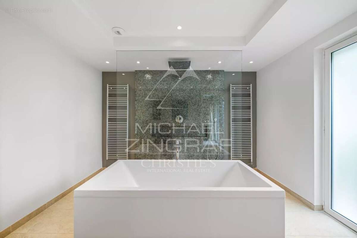 Maison à MOUANS-SARTOUX