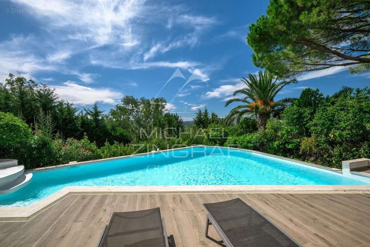 Maison à MOUANS-SARTOUX