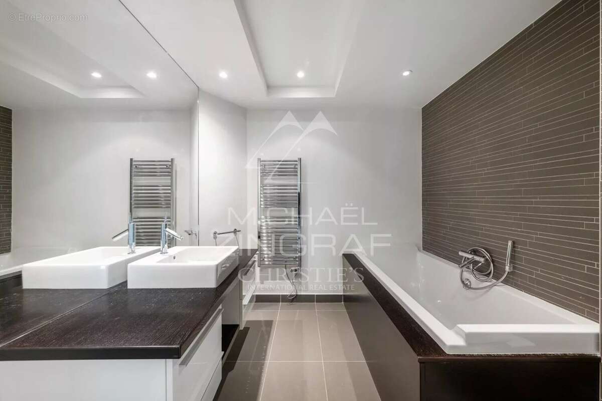 Maison à MOUANS-SARTOUX